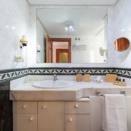 Apartamento Con Terraza Y Piscina A 500M Playa De Esquinzo